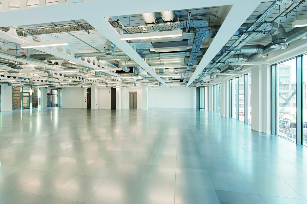 17–23 Farringdon Road, completed interior